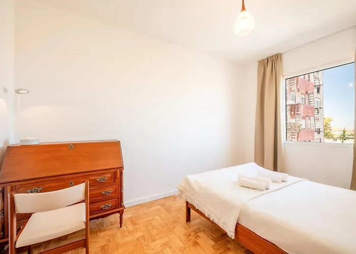 Appartamento Guestready - Retro Design In Olivais *