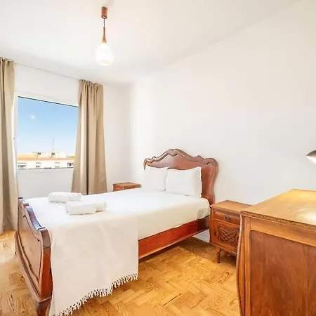 Guestready - Retro Design In Olivais * Lissabon