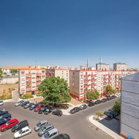 Guestready - Retro Design In Olivais Lissabon